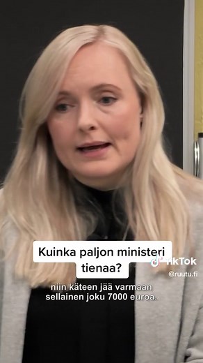 #luokanedessä torstaisin Nelosella ja Ruudussa! Tällä viikolla kysymyksiin vastaa vihreiden Maria Ohisalo 🌱 #suprisedpikachu