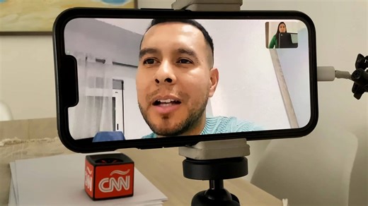 La historia de Lukas, un colombiano que perdió todo tras la DANA