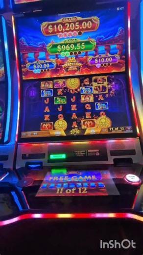 Winning a bonus at a random slot machine#slot