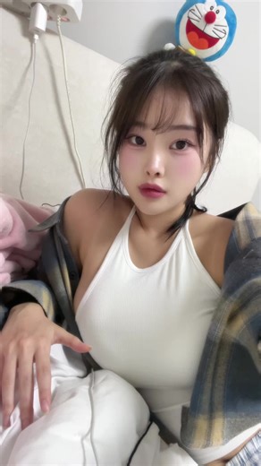 내 손 좀 잡아바