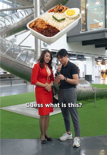 Cabin crew vs Santan meals 🍛✈️ If you can guess 10/10 Santan meals, congrats, you’re officially a Certified Traveller™️ 😌🔥 Think you can beat them? 👀 Comment your score below ⬇️ and tag your travel buddy to try this challenge too! #Santan #SantanMeals #InflightFood #CabinCrew #travelmalaysia