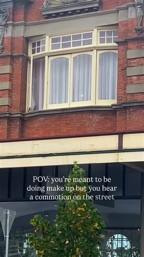 Makeup Bar Hobart | Makeup + Beauty on Instagram: "Honestly though, the real commotion usually happens in the chair. 💅🏻 Because when you walk outta here in makeup that eats, feeling hot + confident, that energy does not stay contained indoors. Btw, we’d never actually abandon you mid-appointment to spy out the window?!! You’d absolutely hiding behind the curtain with us, to glare down at whatever excitement Hobart is bringing us. Maybe it’s actually just our last client on their way out and le