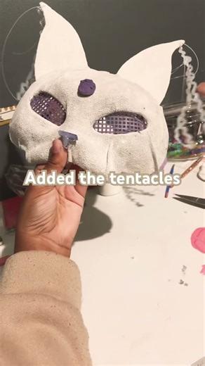 Make a jellyfish mask with me part 5!#furry#theian#maskmaker🐾🌿￼