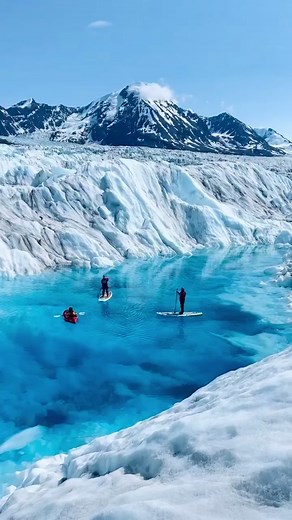 Our heli-adventure tours really do feel like a movie. 🤯 🎥 @Alaska Sundog Guiding #alaska #glaciers #paddleboarding #heliadventures #alaskaadventures