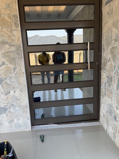 Modern Glass Door Installation Process and Tips