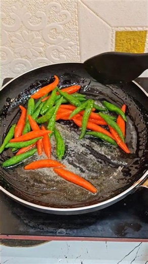 Mirch fry recipe 😋#food #shortvideo #shorts #khushboonishavlogger #cooking
