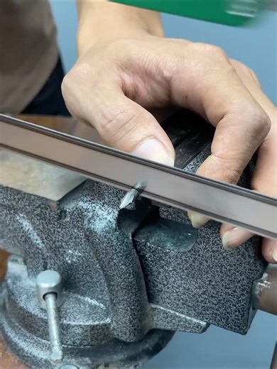 412K views · 4.3K reactions | Fast Simple, Effective - How To Sharpen A Saw Blade To Razor Sharpness !!! #fbreelsfypシ゚viralシ #shorts #short #fbreels #fblifestyle #shortsreels #short | King Tricks & Tools | Facebook