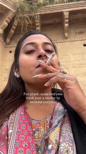 Hot girl smoking 🚬❤️ (97) | Beautiful indian girl smoking 🚬😍