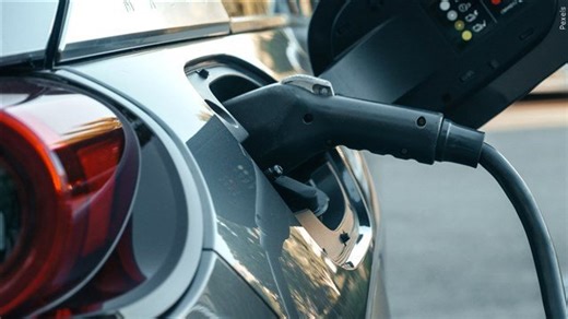 Merkley introduces 'Zero-Emission Vehicles Act,' would require 43% of new car sales be electric by 2027, 100% by 2035