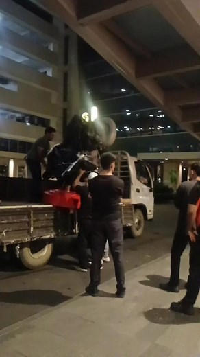 Rustan's Shangrila Delivery!🛻 A Christmas of Wonder's Vlad Studio @ Rustan's Client from Rustan's Makati and Shangrila Thank you😊 #decor #christmasdecor We accept requests for commissioned or custom-designed sculptures of any images, figures or characters, monuments, hotel and resort display, restorant display, props, school projects, arches, landmarks, mall display, etc. using Papermache Styrofoam Rubber matt Air-dry clay Cement Resin Fiberglass Stainless steel Brass Bronze Statues and sculpt