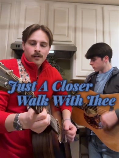 A simple prayer set to strings. “Just a closer walk with Thee.” @jluke.taylor2 . . . #gospelmusicians #christianmusician #bluegrass #crosstaylorministries
