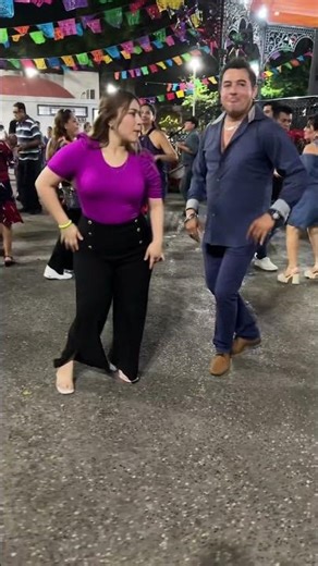 Bailando el jala jala #cumbia #baile #bandatradicional