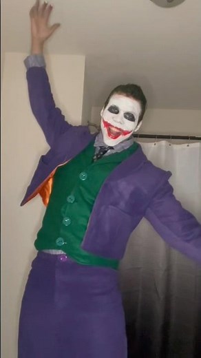 (DIY) My Homemade Joker Costume