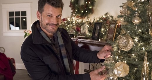 Cast Interviews - Working with Candace - Switched for Christmas