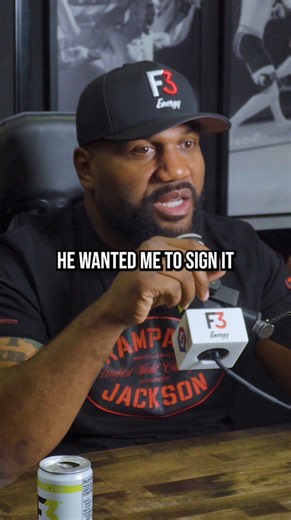 249K views · 10K reactions | Quinton "Rampage" Jackson on his first autograph ever   Full Episodes - https://linktr.ee/hjrpodcast #RampageJackson #UFC #MMA #PrideFC #CombatSports #HJRPodcast | The HJR Podcast | Facebook