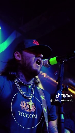 Come see our rendition of Death Row by @Chris Stapleton live at Heff’s in Abilene tomorrow! (10/28) we’ll be kicking off the show for @Bartcrowband . . . 🎥: @Paluxy Studios x @†Kilo† #robbrooks #rob #brooks #texas #country #rockandroll #insta #artist #singer #songwriter #texasmusic #reddirtmusic #fyp #foryou