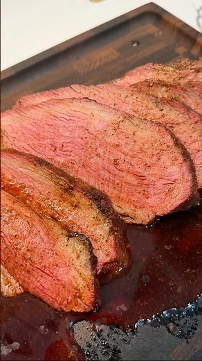 🔥 The JUICIEST Tri-Tip You’ll Ever Make! 🔥 #bbqmeat #bbq #grilling #grilledmeat #grilltime #grill