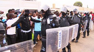 Angola - Quatro mortos e mais de 500 detenções em Luanda - RTP África