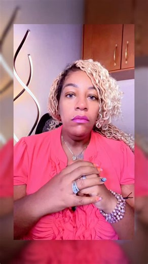 They said you’re “not adaptable”? 👀 That’s not feedback — that’s code for: we’re starting a paper trail. Give me 60 seconds, and I’ll show you what that phrase really means— and the single sentence that shuts the bias down before it’s written into your record. ⚡ I’m Noël, and for 30 years inside executive HR I watched “adaptability” get weaponized against the very people who kept the place running. It sounds like coaching. It’s really a compliance test. (Watch the video to see how to turn that 