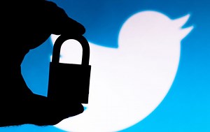 Musk locks his Twitter account to personally test reported malfunction [Updated]