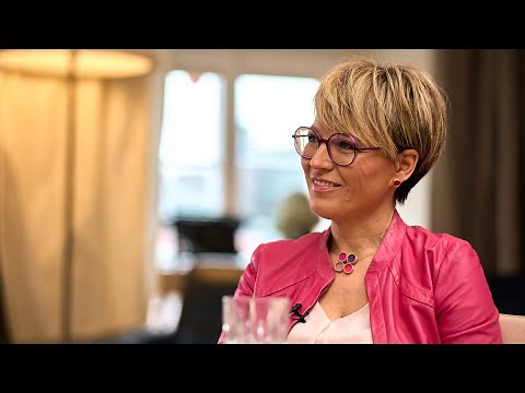 „Ich sehnte mich nach Liebe und Anerkennung“ - Exklusiv-Interview mit Moderatorin Andrea Ballschuh