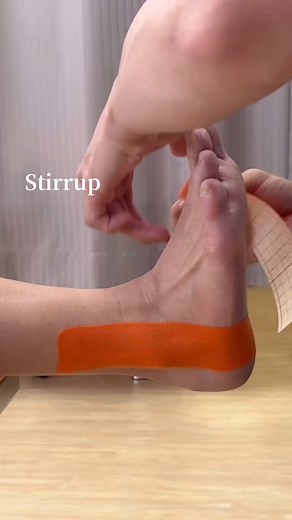 Foot muscle taping 🎬 tsubasa37458 | PislitTherapist