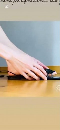 Look at her beautiful arch and foot 😘❤️🥰 #higharches