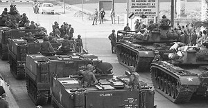 7 Things You Should Know About Checkpoint Charlie | HISTORY