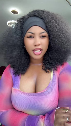 Vidéos de ADA CONDÉ 👸🇬🇳 (@adaconde24) avec son original - ✨𝑆𝑝𝑜𝑡𝑖𝑓𝑦✨