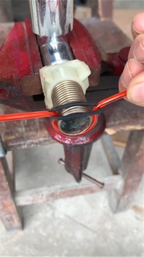 Quick Pipe Threading Hack – Fast & Easy Wire Threading DIY Tutorial " #shortsfeed