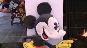 Welcome to the wonderful world of Disney displays. | Pawn Stars on History