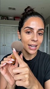 The buffer™ duo — blur brush + tinted moisturizer