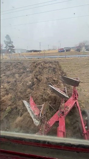 1466 International Tractor Plowing