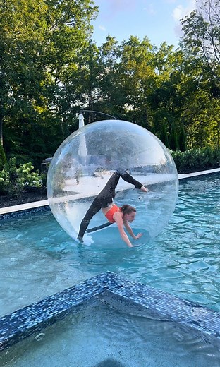 1.3M views · 11K reactions | Just another day at work 﫧 never thought blowing away could be a work hazard  #work #contortion #lol #mylife #storytime #gymnast | Orissa Kelly | Facebook