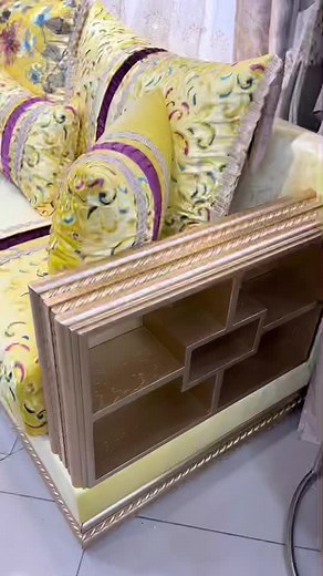 Vidéos de Erraoui design (@erraouidesign) avec FUTURE HOUSE - Sergey Wednesday