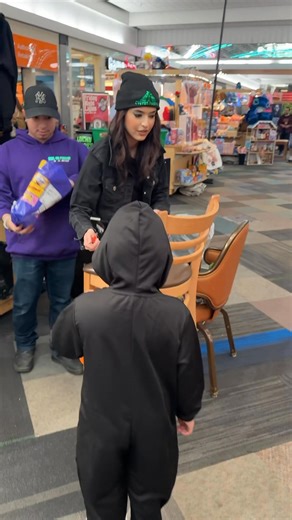 4.8K views · 28 reactions |  Halloween at Music City Mall – Odessa  Our Minion squad took over the mall! Candy, laughter, and so much fun for all the kids!  Everyone was in the spirit — smiles, costumes, and good vibes only!  #Halloween2025 #odessatexas #MusicCityMall #Minions #trickortreat #OdessaEvents #familyfun #SpookySeason #happyhalloween | Hoài Đặng | Facebook