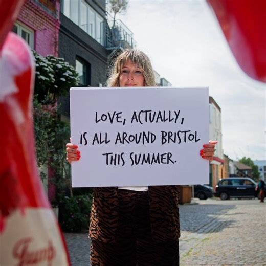 ❣️Love is all around Bristol… ❣️But there are only five days left! 😲 ‘Love, Actually’ Gromit, designed by artist Sarah Matthews and inspired by Richard Curtis’ beloved film, is one of the most talked about sculptures on the Gromit Unleashed 3 trail. But time is running out. It’s the final week to see him and all his friends across the city before they’re gone!🔎 Don’t miss your chance to experience Gromit Unleashed 3. 🐾 gromitunleashed.org.uk | Gromit Unleashed