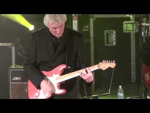14 Theme from a Summer Place. Bruce Welch's Shadows. 2012 Shadowmania
