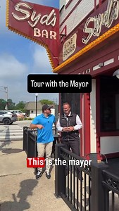 My friends at @homeisjchart and I spent the afternoon with Mayor Chris Jensen of @noblesvillein We highlighted: 1. @homeiseastbank 2. @bar.ellis.noblesville 3. @noblesvillecreates 4. @chapterlounge #noblesville #noblesvilleindiana #indiana | Nate Spangle