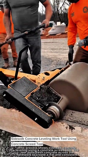 Sidewalk Concrete Leveling Work Tool Using Concrete Screed Tool #worktool