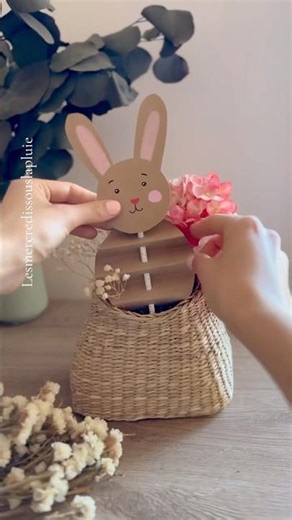 A little Easter decoration 🐣 #paper #craft #kidsactivities #easter #bunny #papercraft