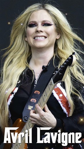 Avril Lavigne - Hello Kitty Official Video