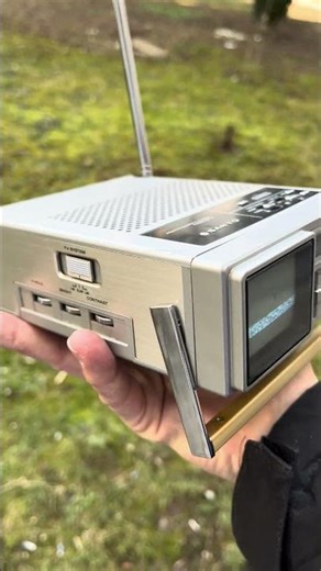 Sanyo AM/FM Quartz Clock & Radio TV #smalltv #tvset #Sanyo