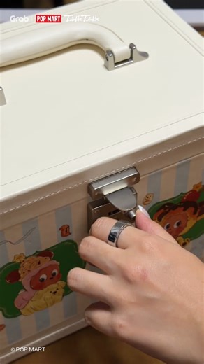 this scratches an itch in my brain 🧠⭐️ check out the Huatever Challenge in the Grab app to find out how you can redeem the Grab x Twinkle Twinkle CNY mahjong & poker cards set ⭐️ | Grab