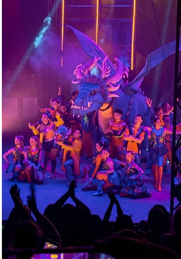 @gandeyscircus KPOP DRAGON CIRCUS 🐉 🎪 #gandeyscircus #kpopdragoncircus #circusshow #trenthamestate #circus