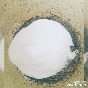 🤩🔥Баримлын шавар хийх арга 2 болон тоглох аргууд ( 1) Өмнө нь гурилаар баримлын шавар хийх арга оруулсан. Жоохон хатуувтар болдог. Тоглонгоо сурцгаая группт жор байгаа Энэ аргаар маш зөөлөн базахад тааламжтай баримлын шавар болдог. 📌Орц: - 1стакан хүнсний сода - Хагас стакан крахмал (цардуул) - 34 стакан ус - Тос 3 хоолны халбага ( хамгийн сүүлд нь хүнсний будагтайгаа хамт хийгээрэй) - Хүнсний будаг ( 1) Баримлын шавраар тоглох 5 аргыг бичлэгт оруулсан байгаа: 1. Юм нуух 2. Хэв гаргах 3. Янз 