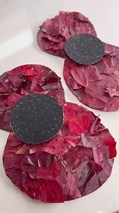 RED LEAF POPPY ART for Remembrance Day. An effective Poppy craft using natural resources. Recycle your cardboard and head on out to collect some red leaves for your collages. Give it a go! Remembrance crafts for kids. ❤️Poppy crafts for kids. ❤️ | Learning and Exploring Through Play