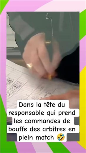 Dans la tête du responsable qui prend les commandes de bouffe des arbitres en plein match 🤣 #hockey