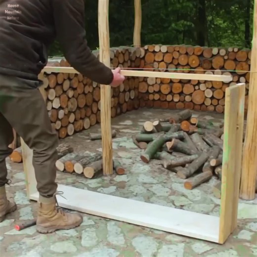 Construction in nature | House Mountain Nature