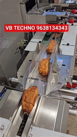 Bakery Products Packaging Machine